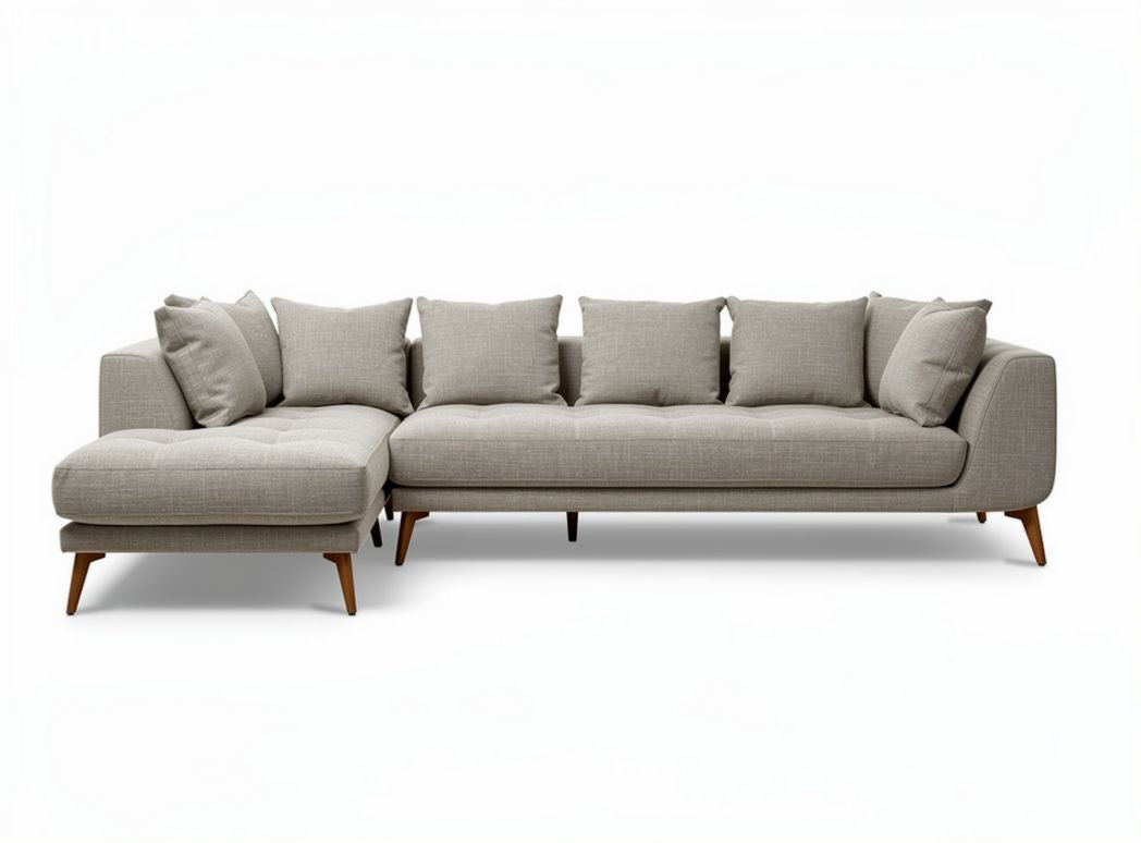 Sofa narożna z jasnoszarym materiałem i wymiarami 250 x 90 x 70cm